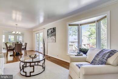 9640 Cinnamon Creek Dr, Vienna, VA 22182 - photo 5