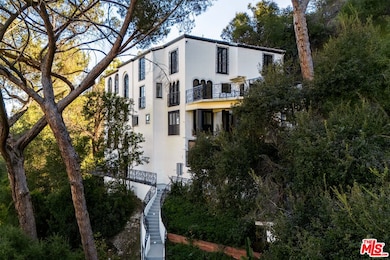 1301 N Beverly Dr, Beverly Hills, CA 90210 - photo 4