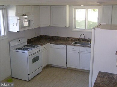 100 Sylvan Terrace, Glassboro, NJ 08028 - photo 2