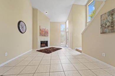 Wood burning fireplace and new privacy blinds in l