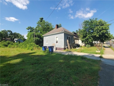 1210 NE 23rd St, Winston Salem, NC 27105 - photo 2