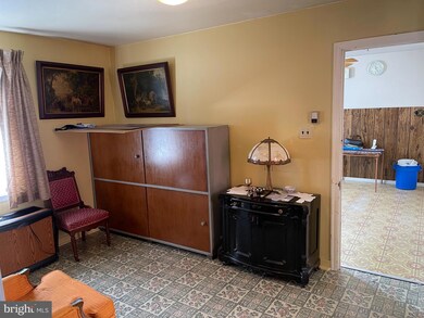 2316 Spring St, Reading, PA 19609 - photo 6