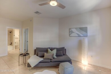 11 LIving Room photo c