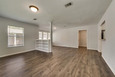 1411 W unit 6th, Freeport, TX 77541 - photo 4