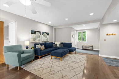 19-9325 Ridge Rd