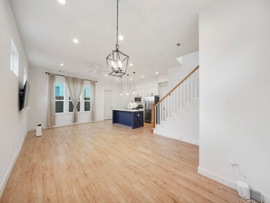 8934 Knoll Villas St, Houston, TX 77080 - photo 2