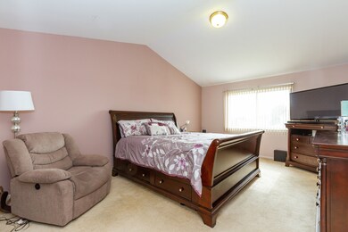 48 Sundance Rd, Matteson, IL 60443 - photo 3