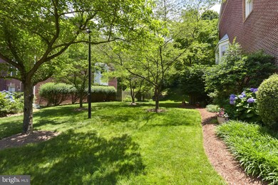 6801 Mclean Province Cir, Falls Church, VA 22043 - photo 3