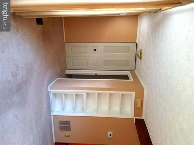 10522 Saddlebrook Ct, Laurel, MD 20723 - photo 6