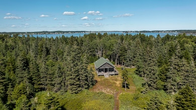 Pomp Island, Beals - Private camp on Moo