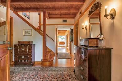 Foyer entryway