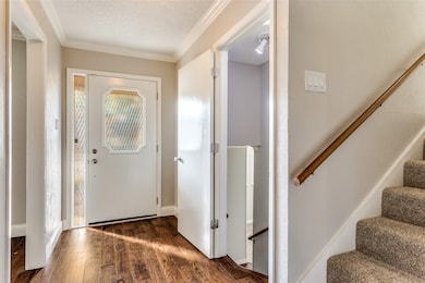 411 Washington Dr, Arlington, TX 76011 - photo 3