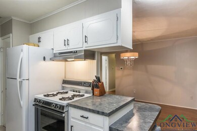 2507 Redbud St, Kilgore, TX 75662 - photo 4