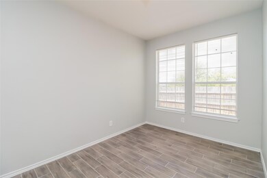 206 Ridgeway Blvd, Weatherford, TX 76086 - photo 5