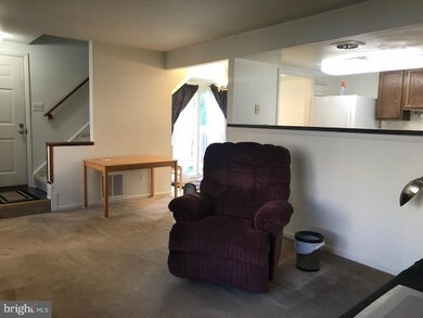 9754 Hagel Cir unit C, Lorton, VA 22079 - photo 3