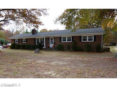 5804 Siler Rd, Greensboro, NC 27406 - photo 2
