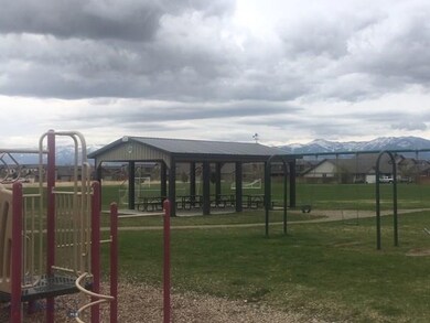 Neighborhood park with covered eating area!