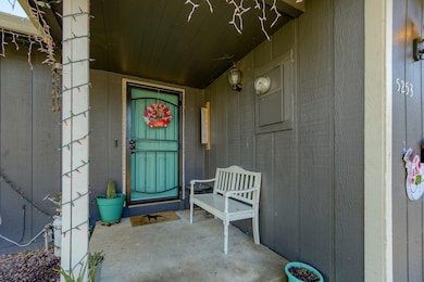 5253 Debbie Ln, Redding, CA 96002 - photo 3