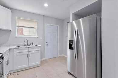06-Kitchen
