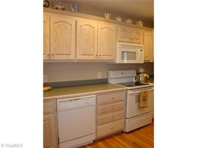 2412 Hickory Forest Dr, Asheboro, NC 27203 - photo 5