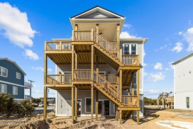 1905 Emerald Dr