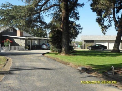 5086 Bangor Ave, Kingsburg, CA 93631 - photo 3