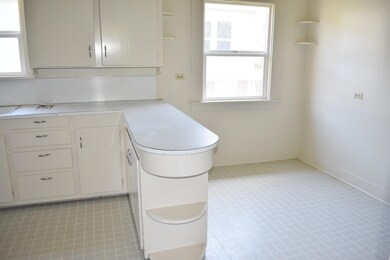 7. kitchen & dining area