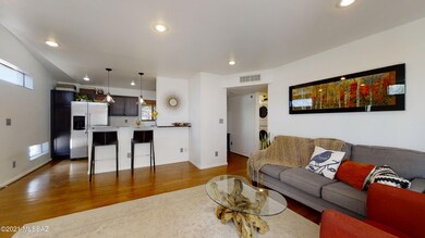 2922-N-Cloverland-Ave-05212021_134337