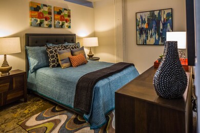 801 W Vickery Blvd unit 305, Fort Worth, TX 76104 - photo 5