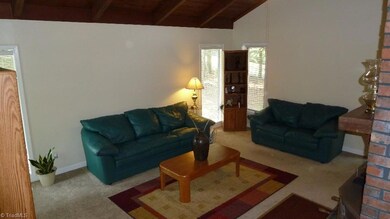 2410 Burnette Dr, Greensboro, NC 27406 - photo 5