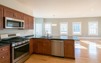 84 Washington St unit 3, Marblehead, MA 01945 - photo 7