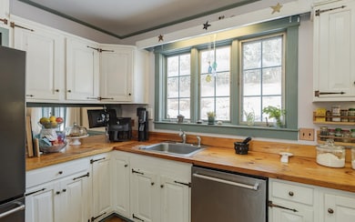 658 Main St, Marlborough, NH 03455 - photo 6