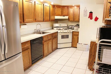 168 Richmond Hill Rd unit A, Staten Island, NY 10314 - photo 5
