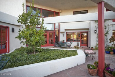 2301 E Greenlee Rd, Tucson, AZ 85719 - photo 2