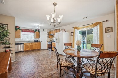 12811 Rio Lindo St, Rosharon, TX 77583 - photo 4