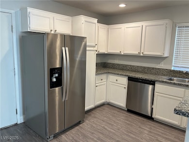 5723 Ritter Ln, Las Vegas, NV 89118 - photo 6