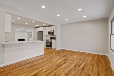 11-web-or-mls-2023-10-18 5847 Riverton R