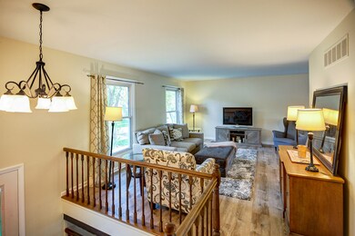 62 Foxcroft Rd, Naperville, IL 60565 - photo 4