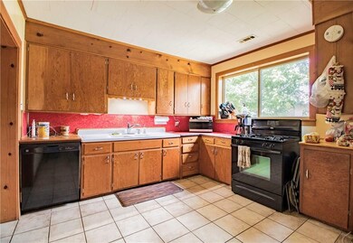 115 Bluff Ave, West Fork, AR 72774 - photo 4