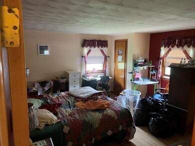 72 Northampton St, Easthampton, MA 01027 - photo 5