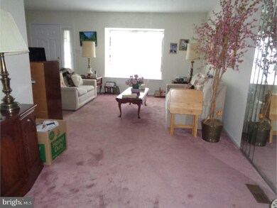 512 Waller Way, Norristown, PA 19403 - photo 5