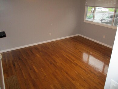 1813 Brookfield Rd, Columbus, OH 43229 - photo 6