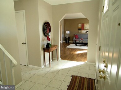 9 Coatbridge Ct, Olney, MD 20832 - photo 2