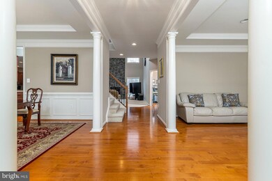 22317 Lost Branch Cir, Ashburn, VA 20148 - photo 5