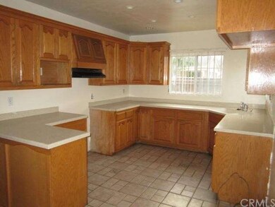 1551 E 118th Place, Los Angeles, CA 90059 - photo 6