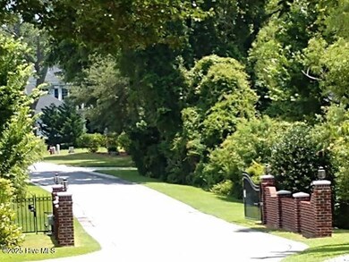 Neighborhood Pic