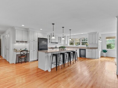 1098 Webster St, Needham, MA 02492 - photo 6