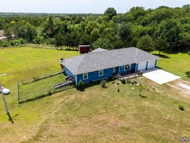 933 SE 93rd St, Wakarusa, KS 66546 - photo 5