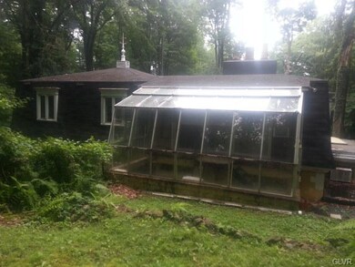 8837 School House Ln, Coopersburg, PA 18036 - photo 3