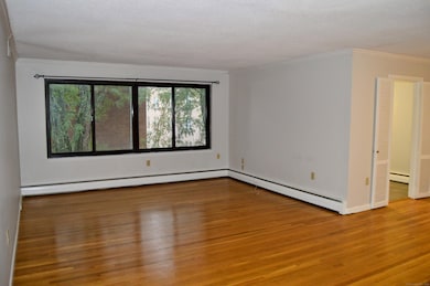 9 Concord St unit C2, West Hartford, CT 06119 - photo 5